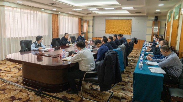 省政府國資委黨委書記、主任吳萬華到蘭州飯店調(diào)研