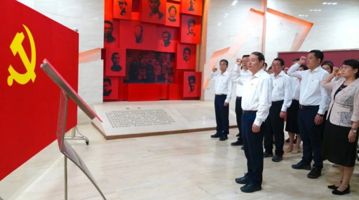 主題教育 | 甘肅文旅領(lǐng)導(dǎo)班子赴蘭州“八辦”紀念館開展革命傳統(tǒng)教育
